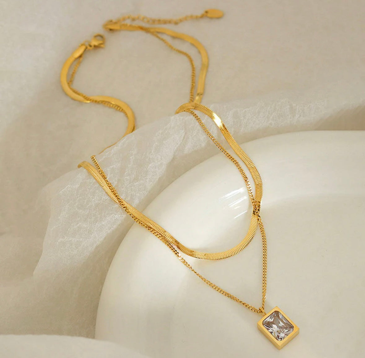 Dainty layered pendant