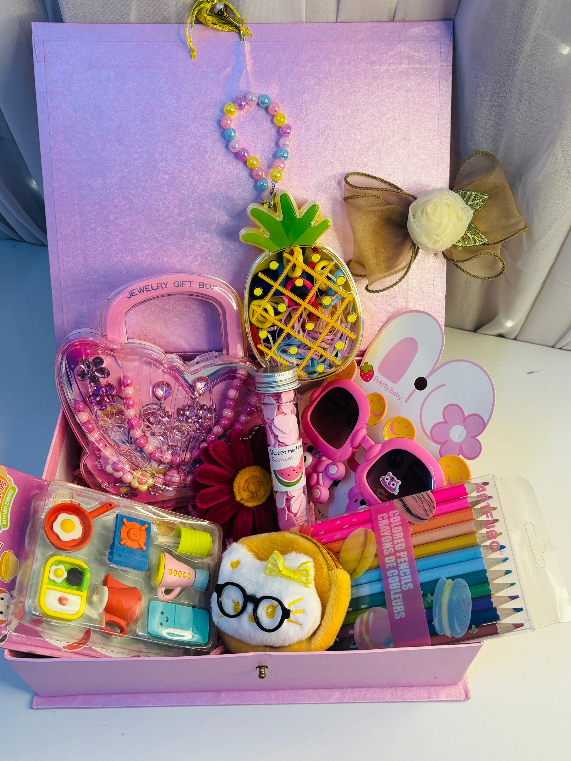 Gift hamper for kids