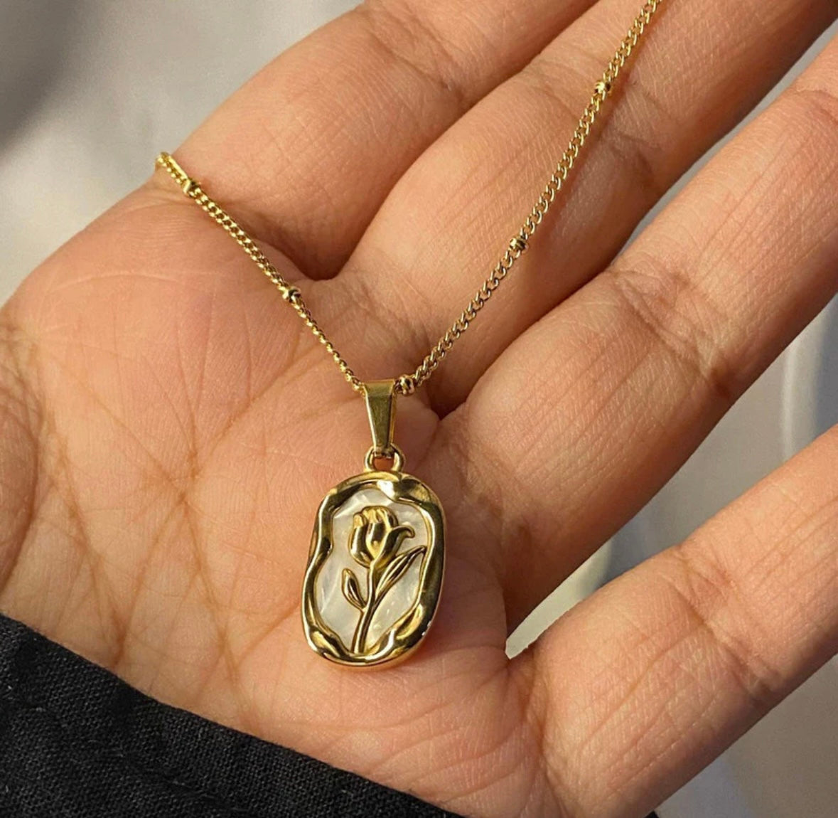 Rose necklace /pendant