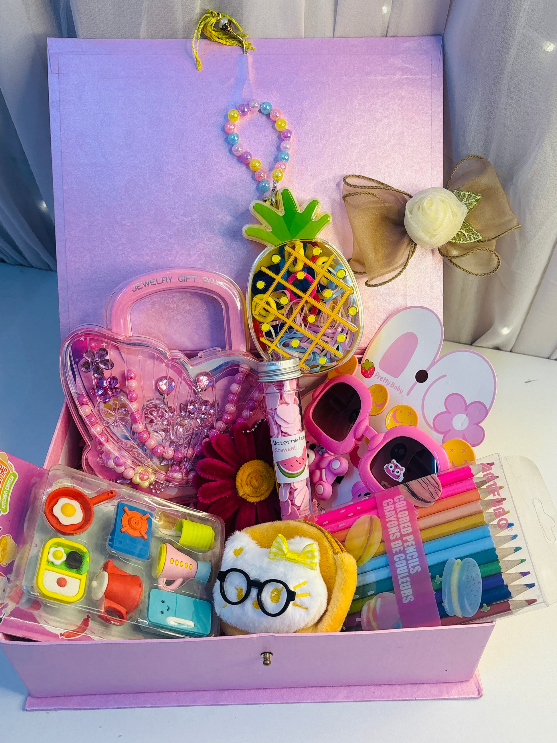 Gift hamper for kids