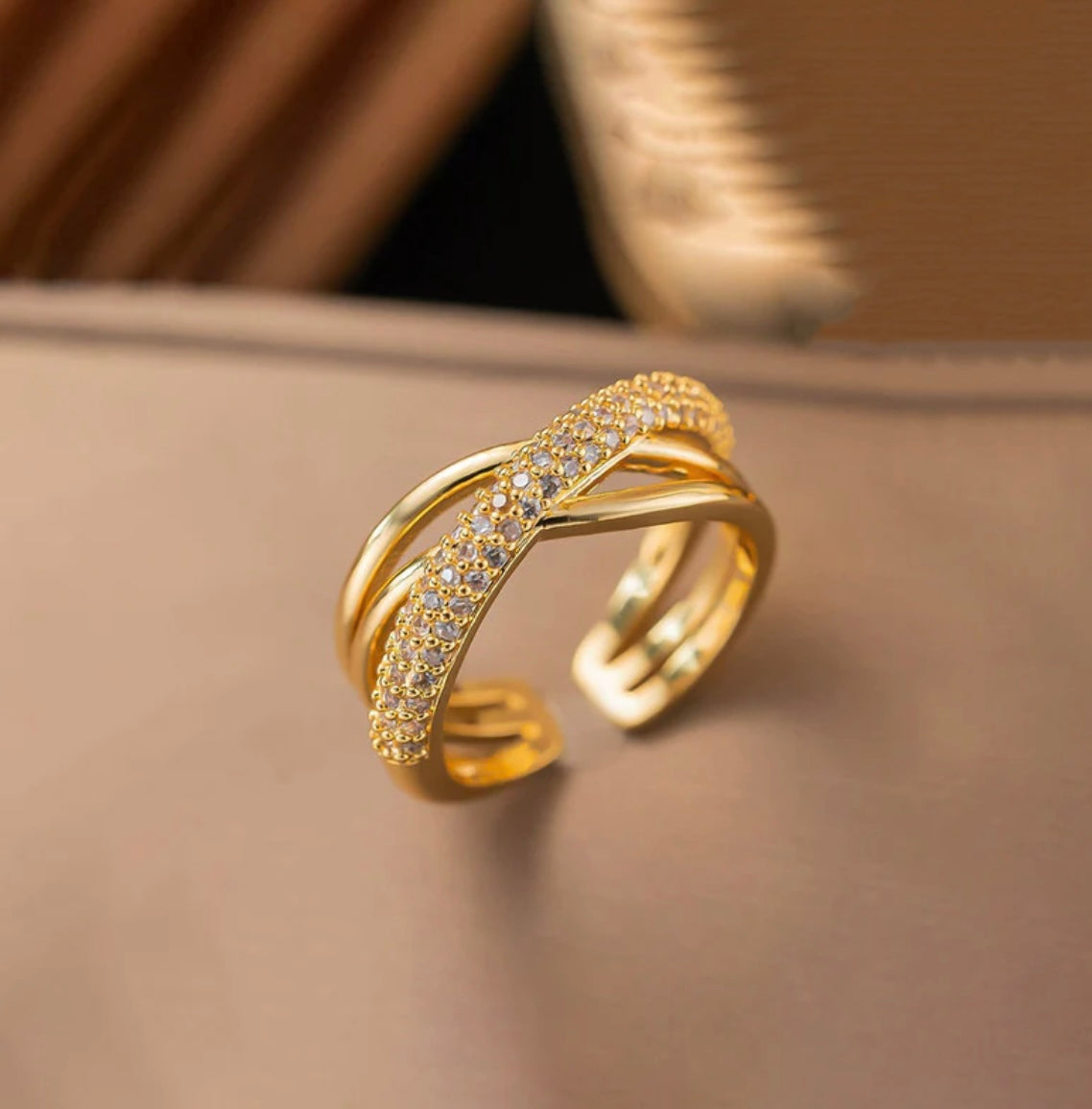 Golden ring anti tarnish