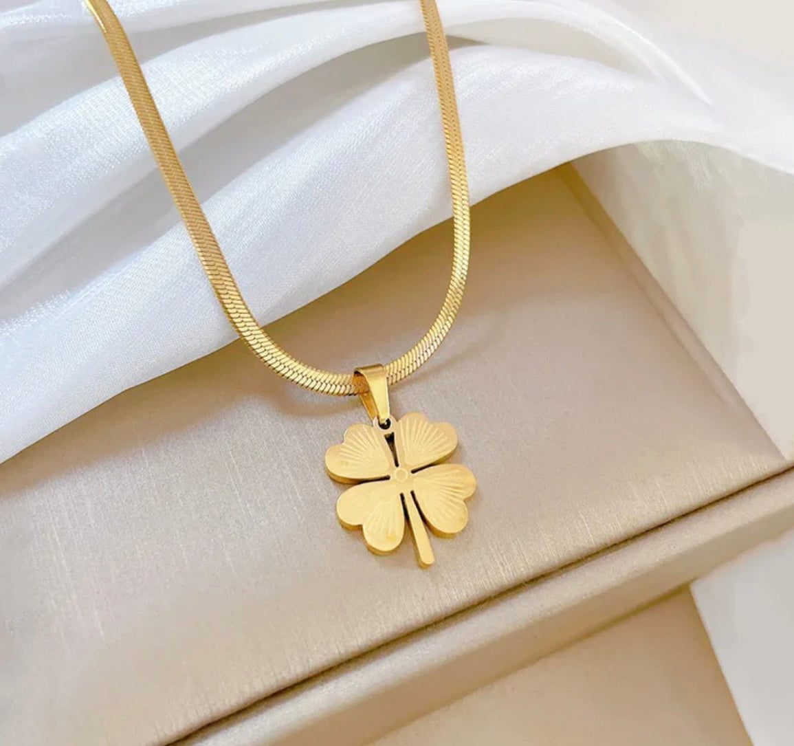Golden clover necklace