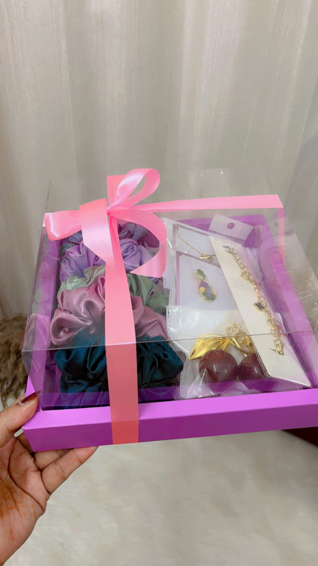 Love hamper