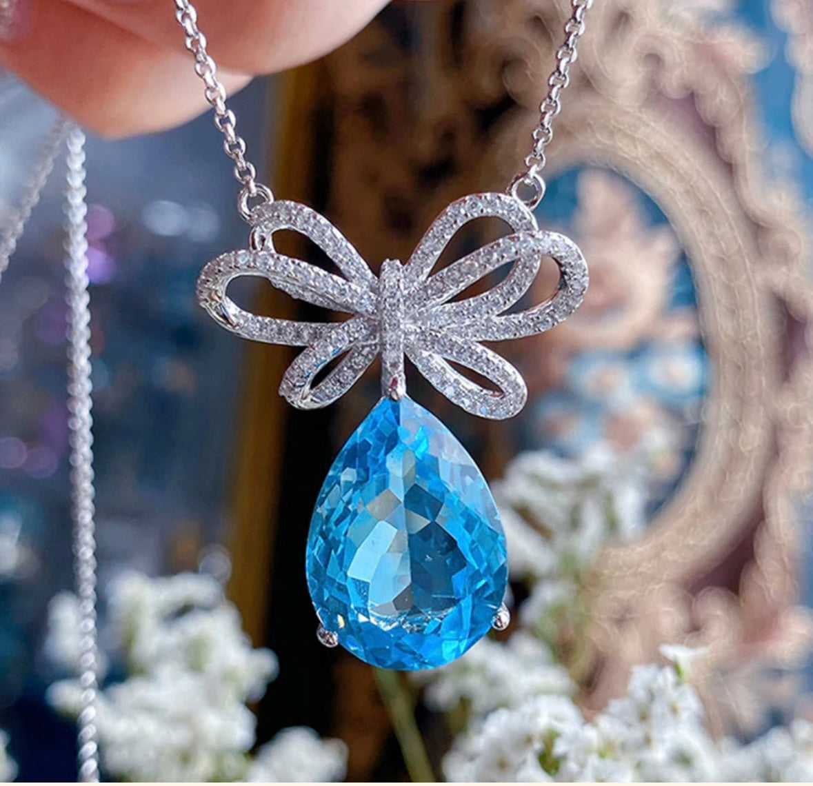 Azura necklace/Pendant