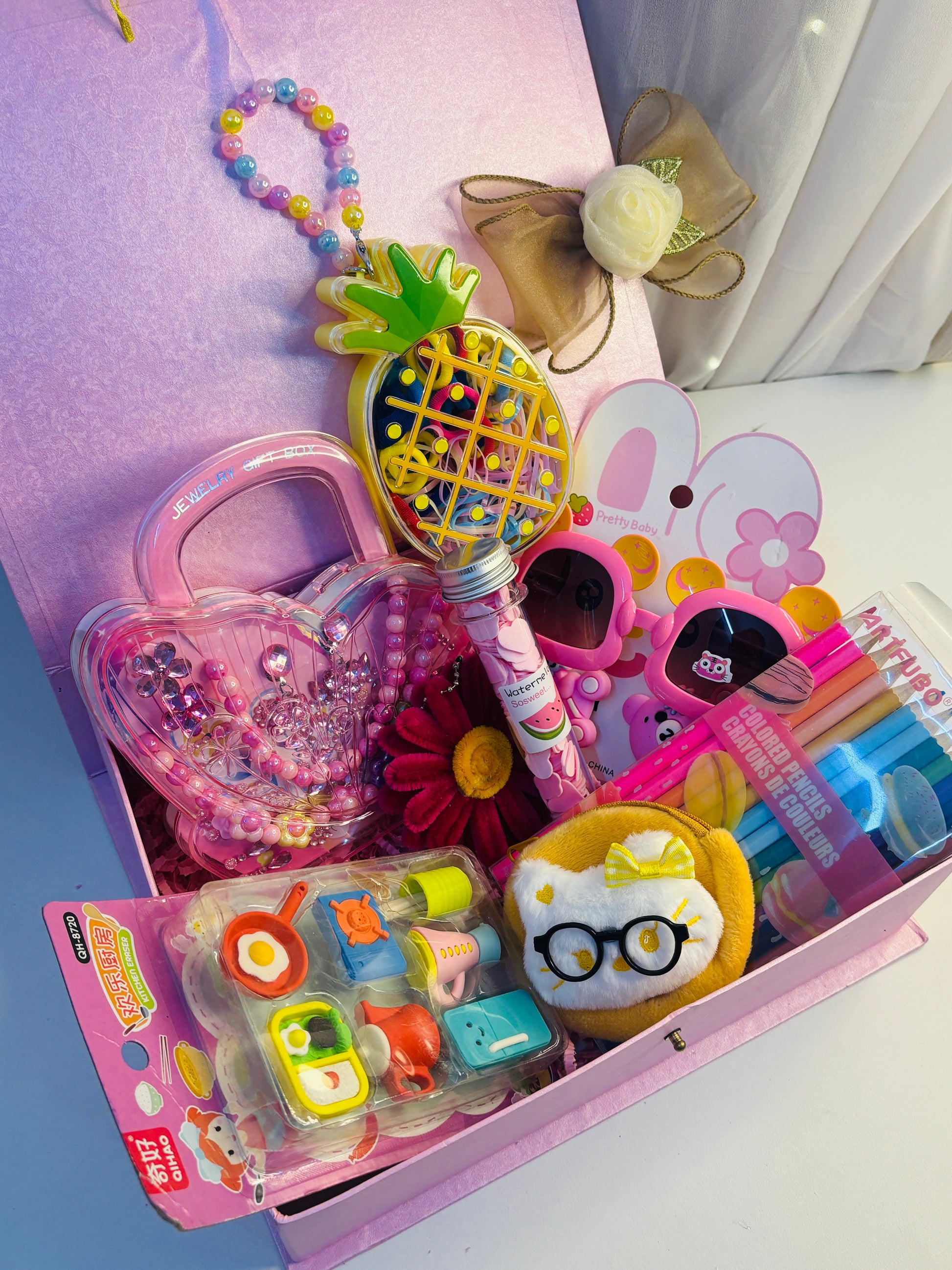 Gift hamper for kids